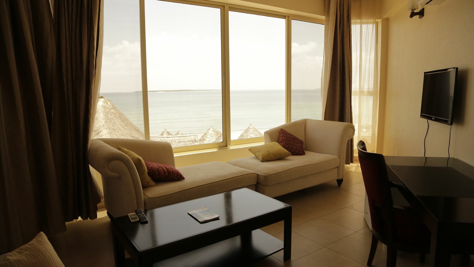 Landmark Mbezi Hotel 4*
